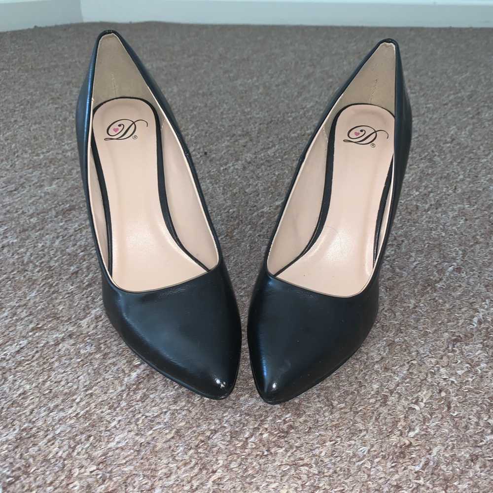 Women’s Black Heels